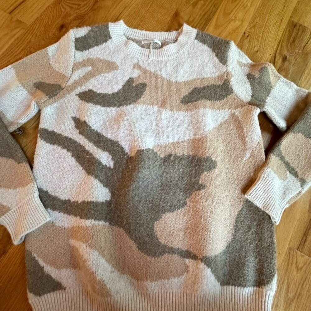 womens camo sweater crewneck size M by Stitchdrop - Picture 7 of 9